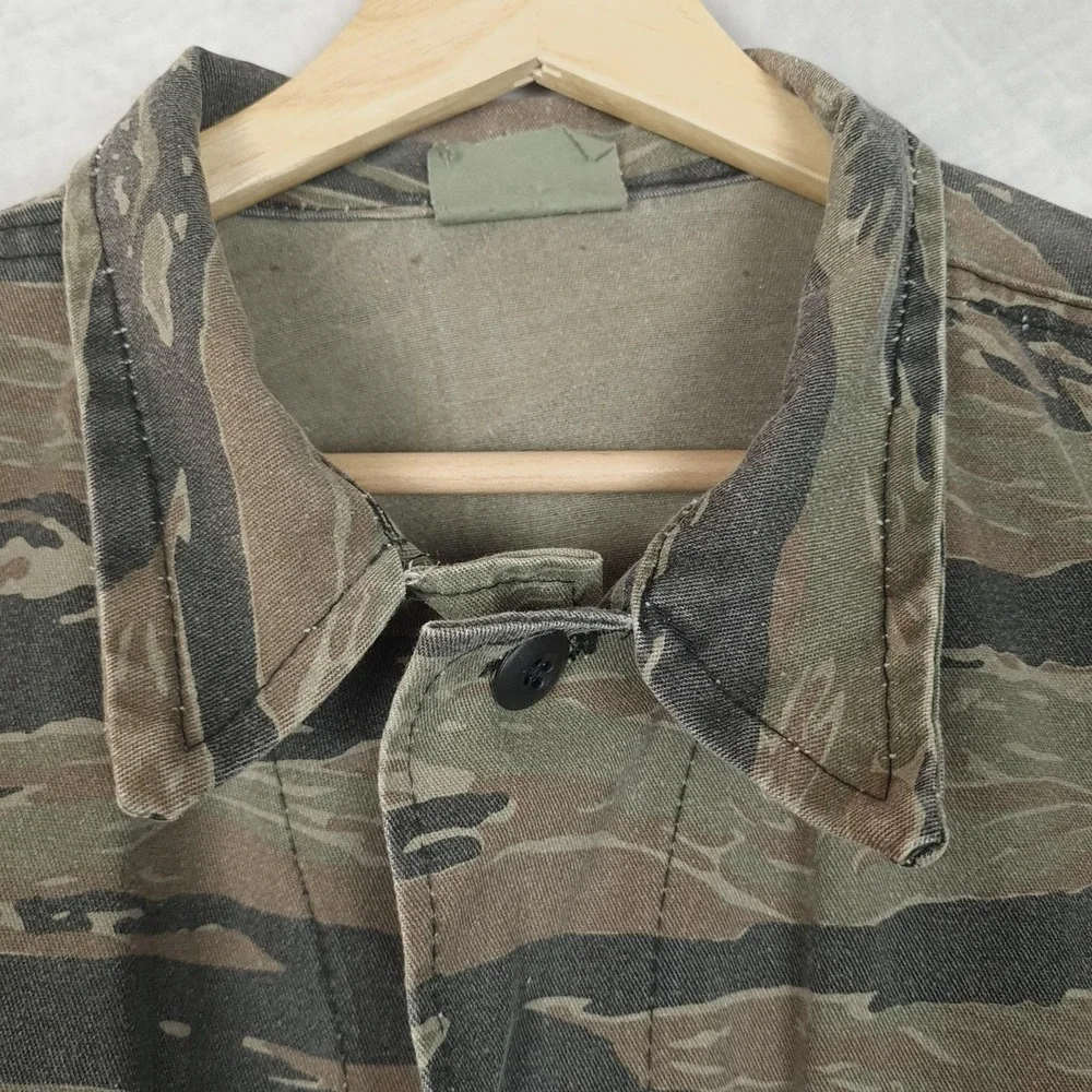Vintage Tiger Stripe Camo Jacket Mens Large Green Military Canvas Combat Field